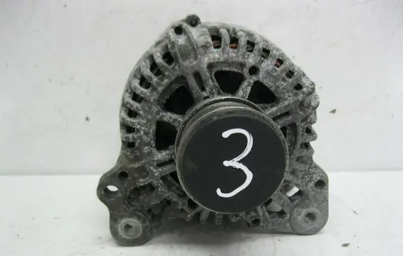 Volkswagen PASSAT B6 Generator/alternator 06F903023E