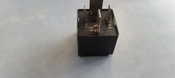 Volkswagen Golf IV Other relay 7M0951253A 95VW10K705CA