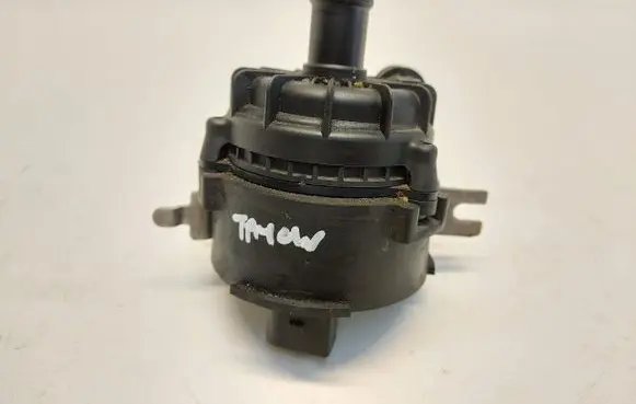 Porsche Taycan 9J1 Water pump 9J1965567BJLK01