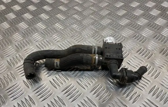 Ford Kuga II Electric auxiliary coolant/water pump CV618C605TD