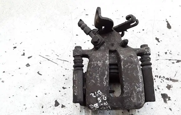 Opel Insignia A Rear brake caliper