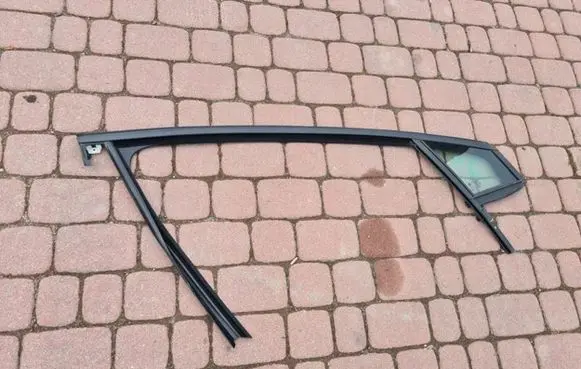 Opel Astra K Sliding door window/glass 