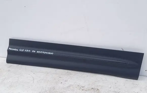 Mercedes-Benz GLB x247 Front door trim (molding) A2477274900