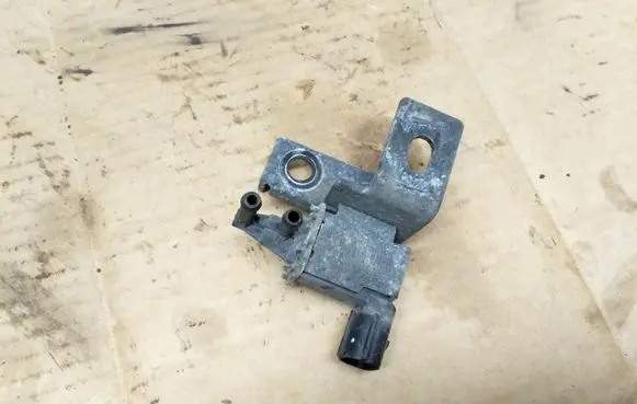 Hyundai Getz Turbo solenoid valve 3946038450