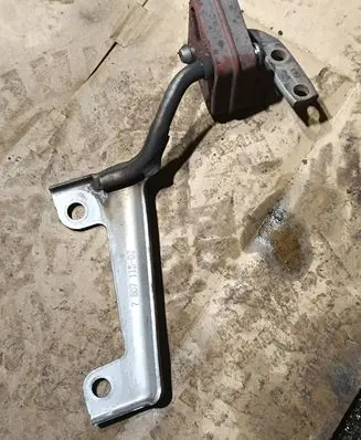 Muffler mount bracket/holder