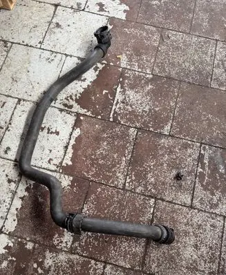 Peugeot 308 Engine coolant pipe/hose 9815213280
