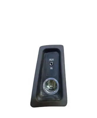 BMW 1 E81 E87 AUX in-socket connector 9110410 6930561
