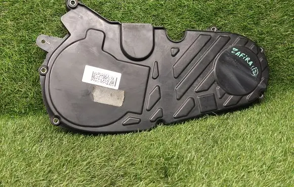 Opel Zafira C Timing belt guard (cover) 55577224