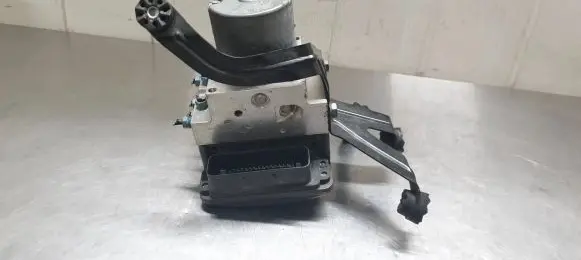 BMW 5 E60 E61 ABS Pump 6783362 6783360