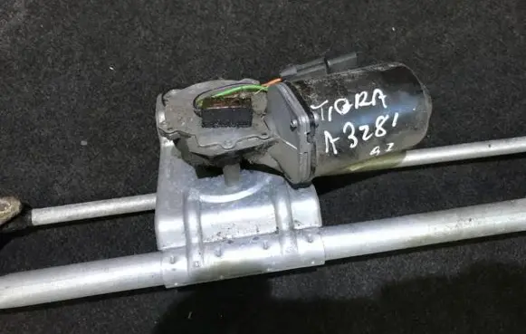 Opel Tigra A Wiper motor 2147050 0988E