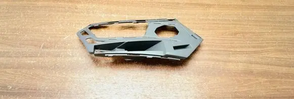 Front bumper mounting bracket