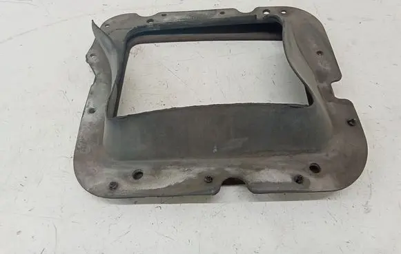 Nissan Terrano Intercooler air channel guide 658542X000