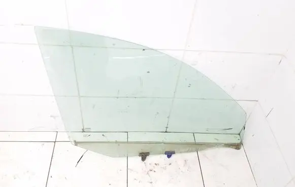 Nissan Almera N16 Front door window glass four-door 43r001582 As2