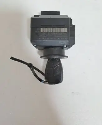 Mercedes-Benz C W203 Ignition lock 2095451708 33002415 33002416