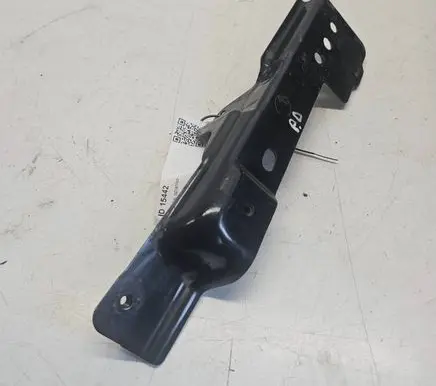 Audi Q7 4L Fender mounting bracket 4L0805698