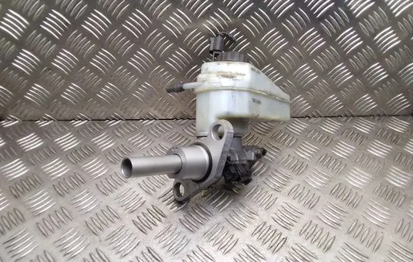 Skoda Yeti (5L) Master brake cylinder 1K2611301C
