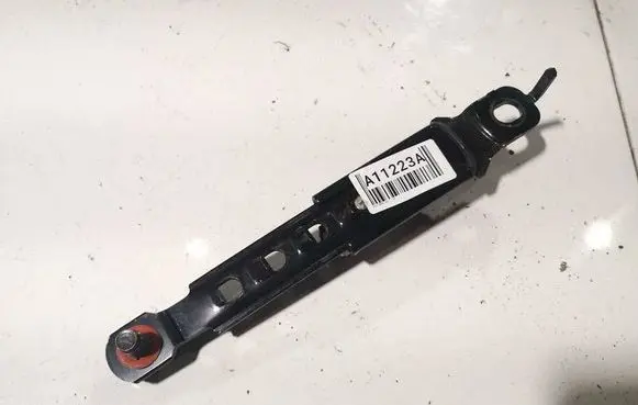 KIA Ceed Seat belt adjustment rail 