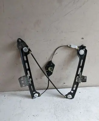 Volkswagen PASSAT CC Rear window lifting mechanism without motor 962849104