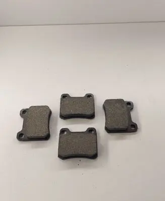 Mercedes-Benz E W124 Brake pads (rear) LP915