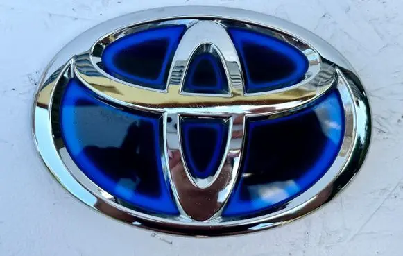 Peugeot iOn Manufacturer badge logo/emblem 140130