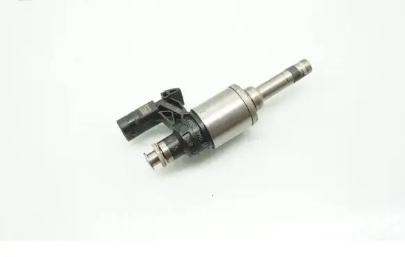Audi A1 Fuel injector 04E906036AE 0261500475