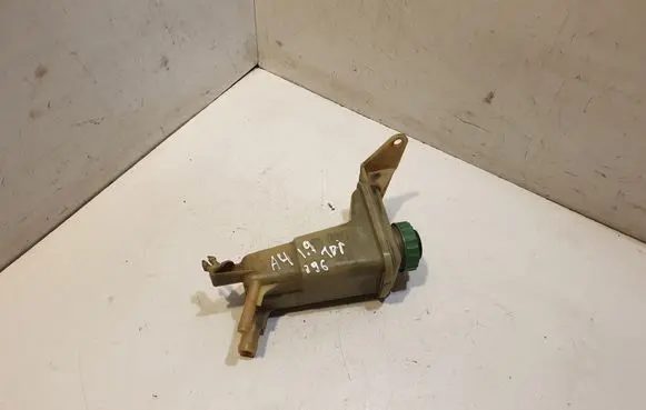 Audi A4 S4 B5 8D Power steering fluid tank/reservoir 8D0422373C