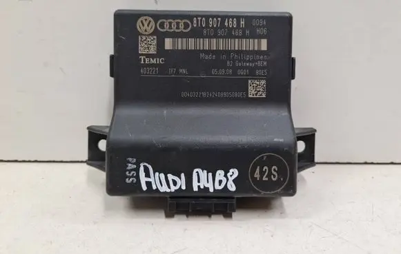 Audi A4 S4 B8 8K Gateway control module 8T0907468H 403221