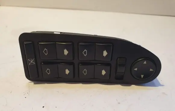 BMW 5 E39 Electric window control switch 8368966