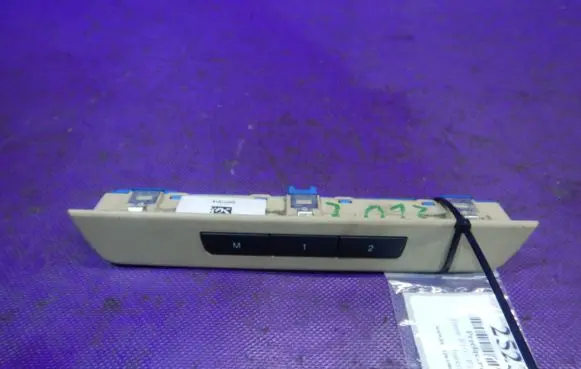 BMW 5 F10 F11 Seat control switch 9215805