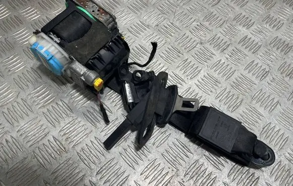 Audi A5 Front seatbelt 8F0857731