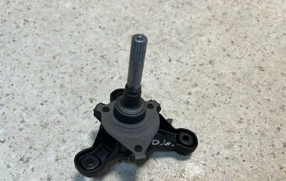 Audi A4 S4 B7 8E 8H Rear door manual window regulator 8E0839402A