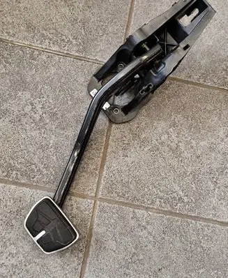 BMW X5 G05 Brake pedal 35006873112 6873112 687427904