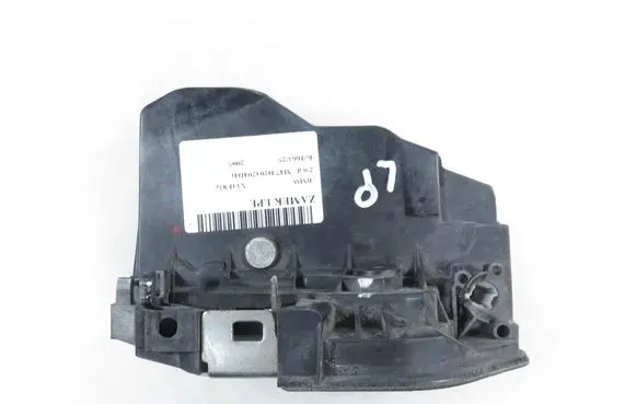 BMW X3 E83 Front door lock 7167065