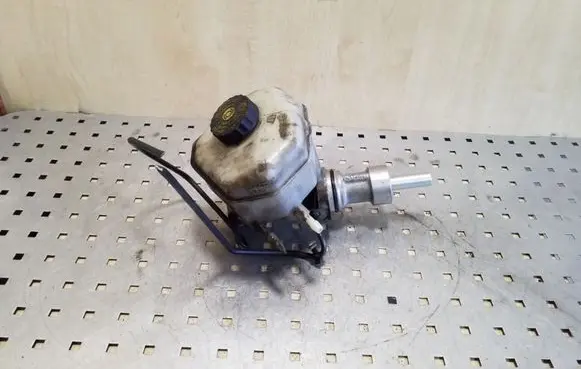 Volkswagen Crafter Master brake cylinder A0024314902 0204051044 0204Y24021