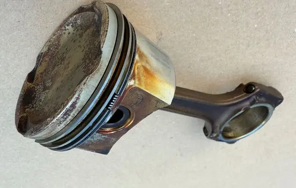 Fiat Stilo Piston with connecting rod 46740359