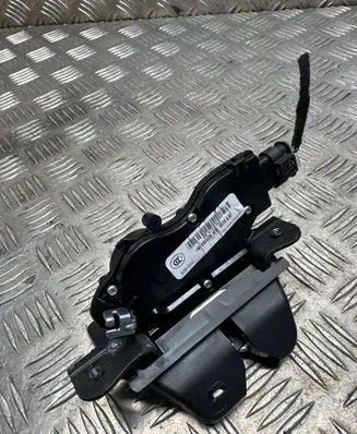 Jeep Compass Tailgate/trunk/boot lock/catch/latch 68247936ab