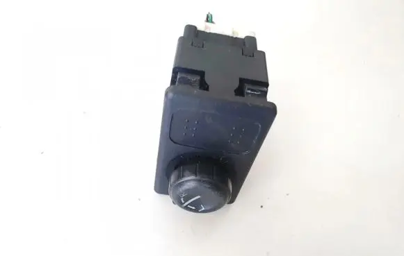 Nissan X-Trail T30 Wing mirror switch
