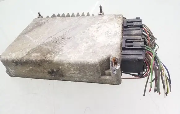 Dodge Caravan Engine control unit/module 04834648 7232AC