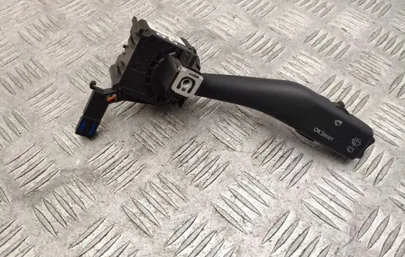 Volkswagen Golf V Wiper speed switch 1KO953519A