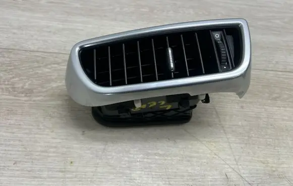 Porsche Cayenne (92A) Dashboard side air vent grill/cover trim 7P5819727E 4590022502 958819727