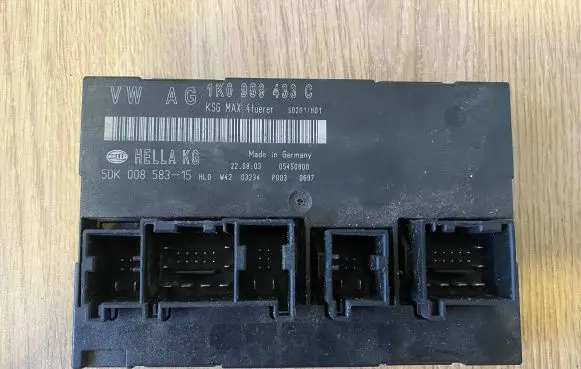 Volkswagen Golf V Comfort/convenience module 1K0959433C 5DK00858315