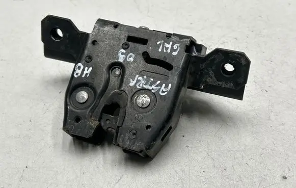 Opel Astra J Tailgate/trunk/boot lock/catch/latch