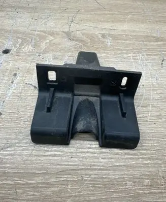 Audi A7 S7 4G Rear bumper mounting bracket 4G8807381