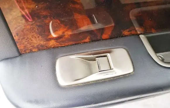 Jaguar XF Electric window control switch