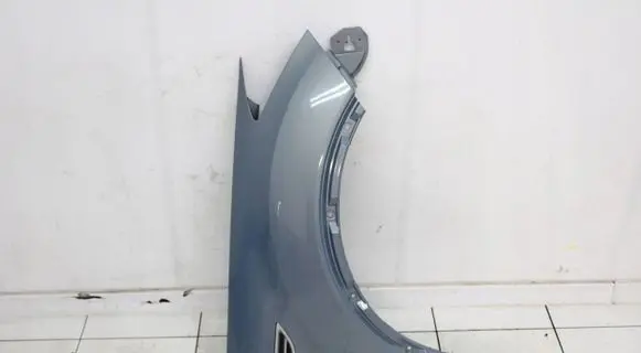 Ford Kuga I Fender 