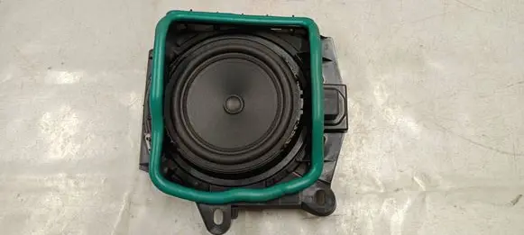 BMW 3 G20 G21 Subwoofer speaker 19815910