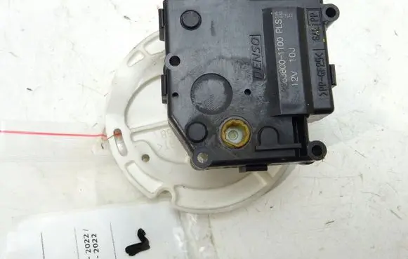 Toyota Highlander XU40 Air flap motor/actuator 063800-1100