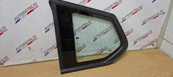 BMW X3 F25 Rear side window 51377205627