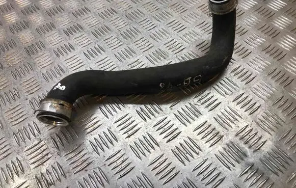 Mercedes-Benz E W211 Engine coolant pipe/hose A2115015482