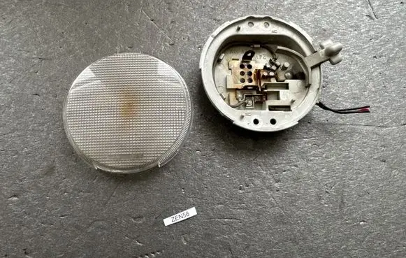 Nissan Patrol Y60 Other interior light 2641001E01
